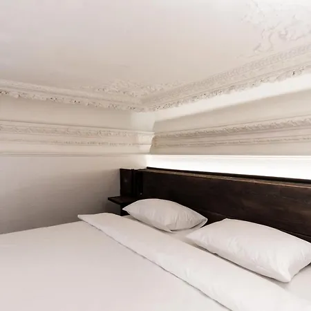 Hostel Globe Runner Kiev